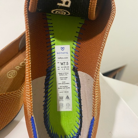 Rothy’s The Point Flat in fawn size 7.5 - Picture 4 of 5